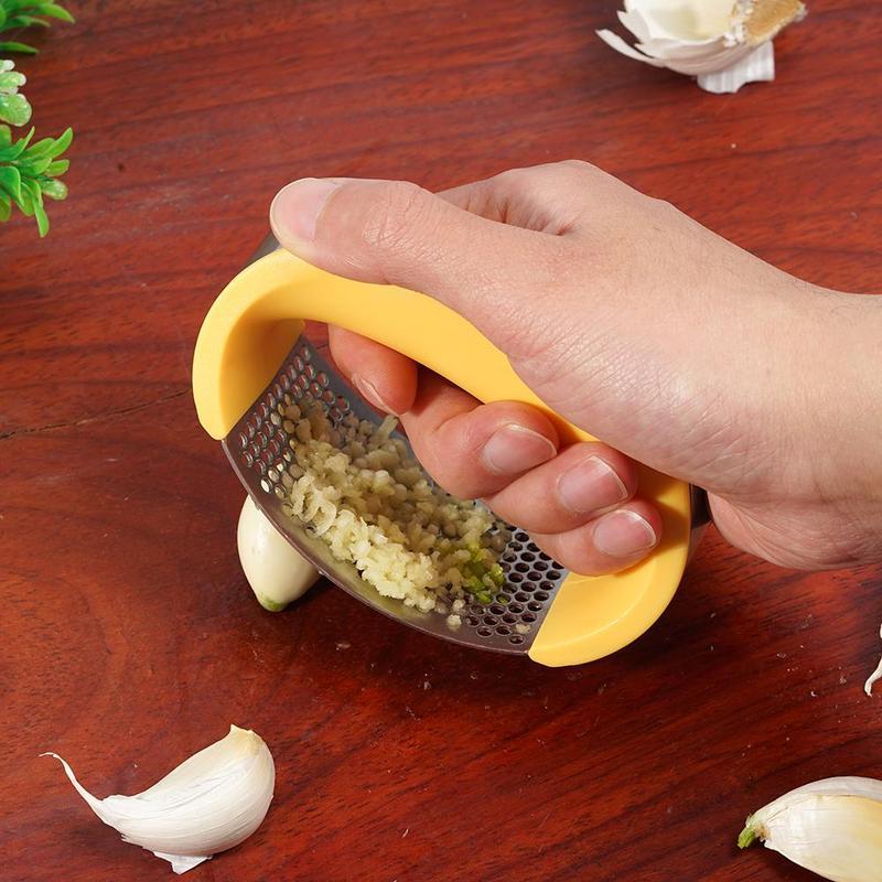 Stainless Steel Garlic Masher & Press – Manual Kitchen Tool for Garlic, Fruits & Vegetables